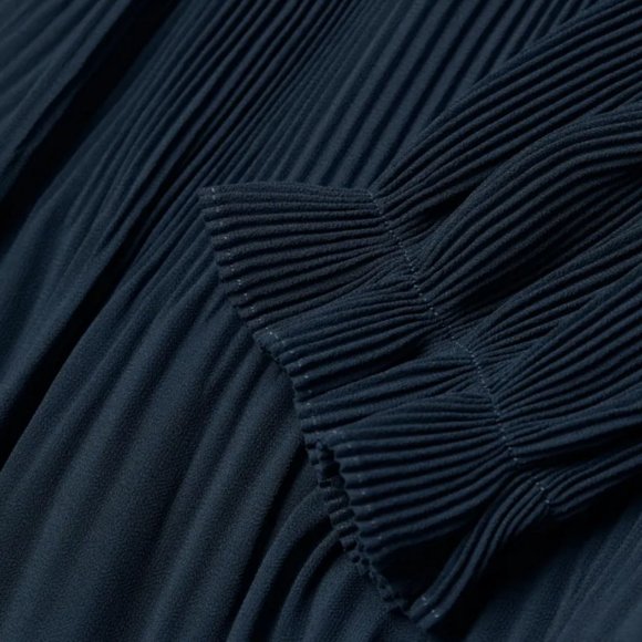 H&M Pleated Mini Dress - Picture 3 of 5